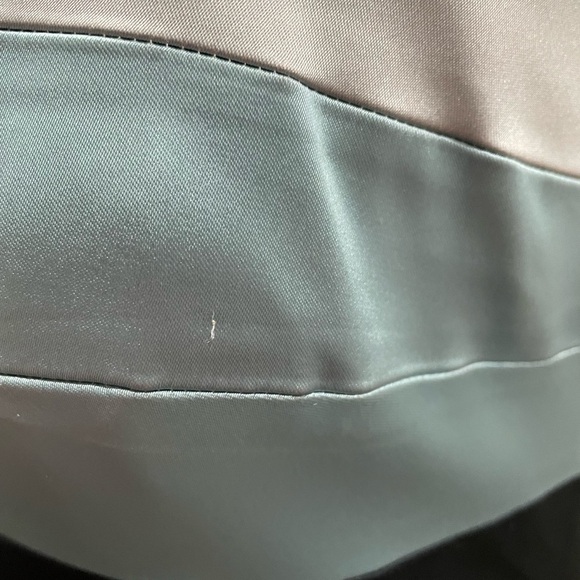 Elegant Striped Dress in Black and Blue - Picture 4 of 4